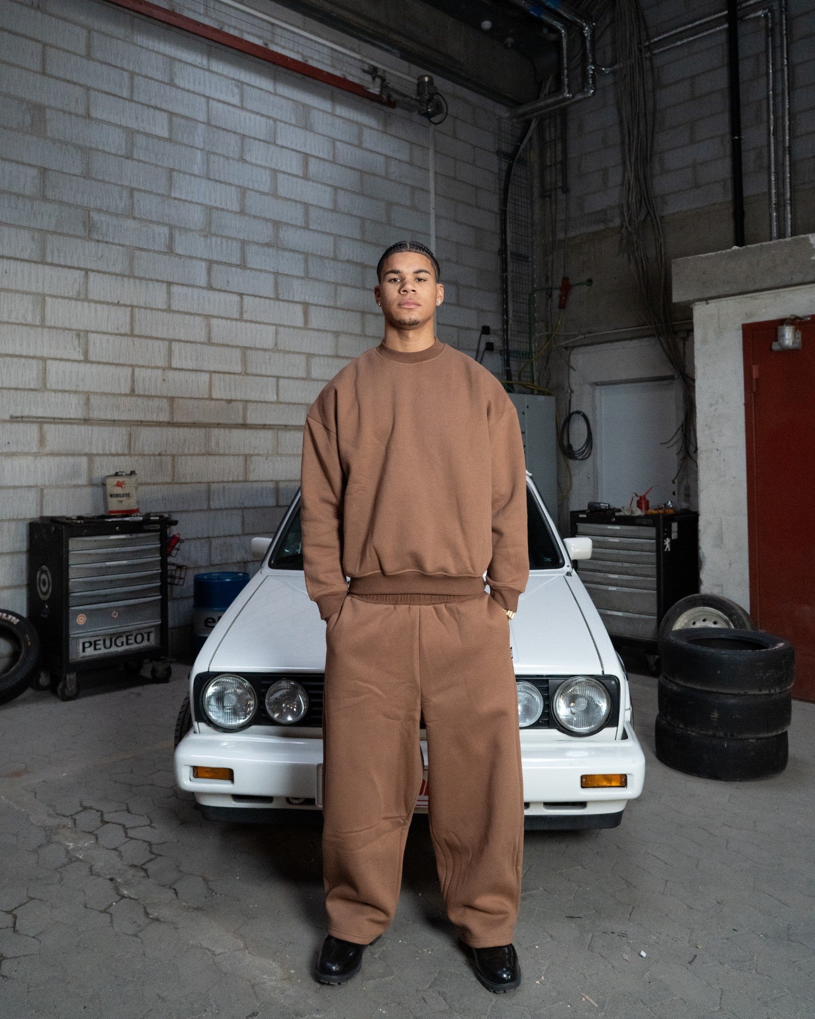 Cozy Sweatshirt & Sweatpants Mocha