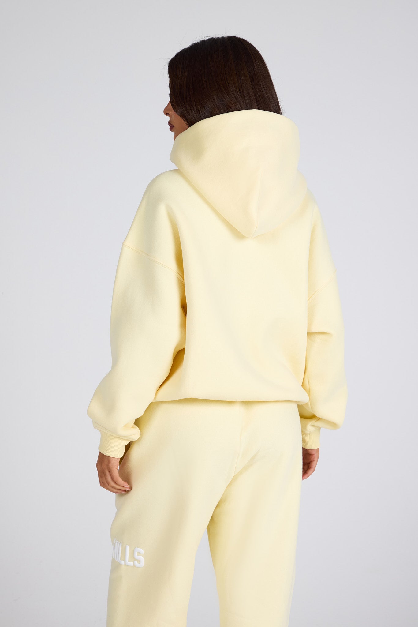 HIDDEN HILLS GATED COMMUNITY SET