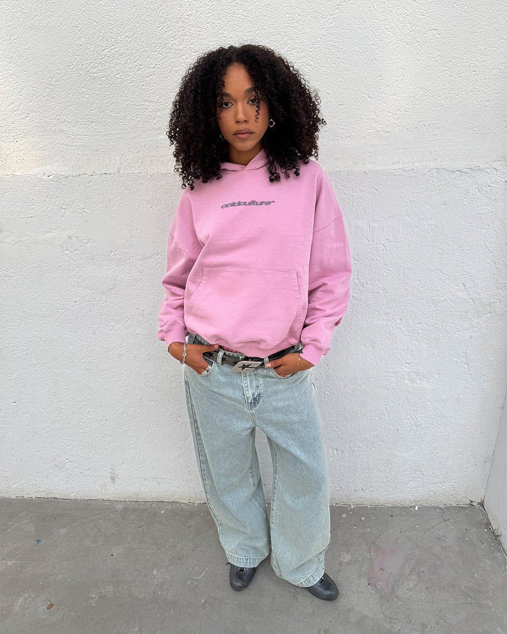 DISTRESS CURVED HOODIE